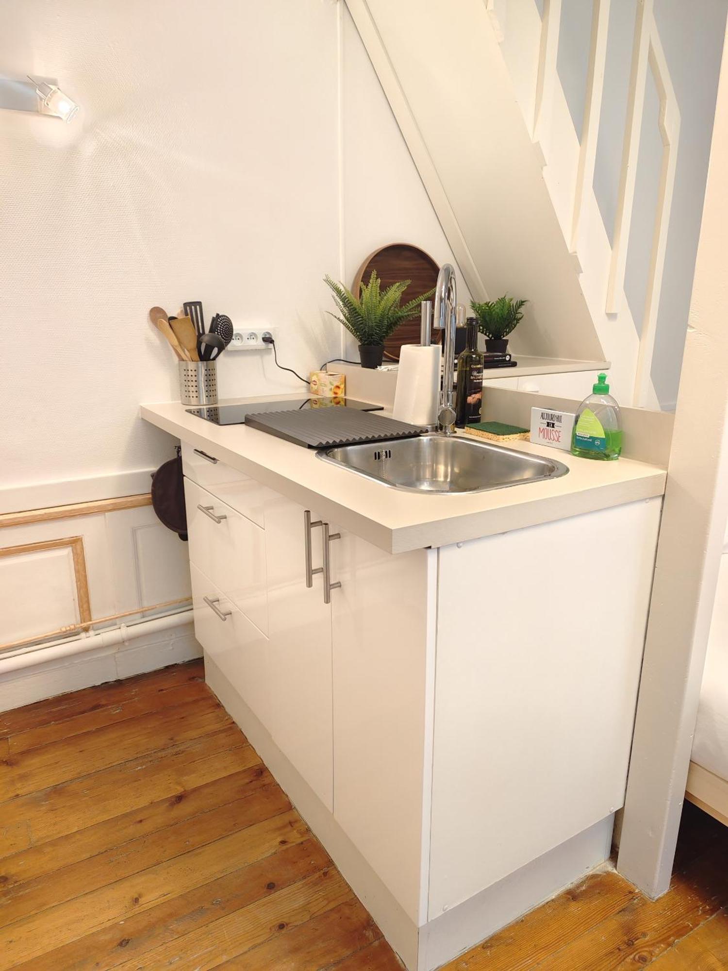 Apartamento Studio Lumineux Et Fleuri Idealement Situe Caen Exterior foto