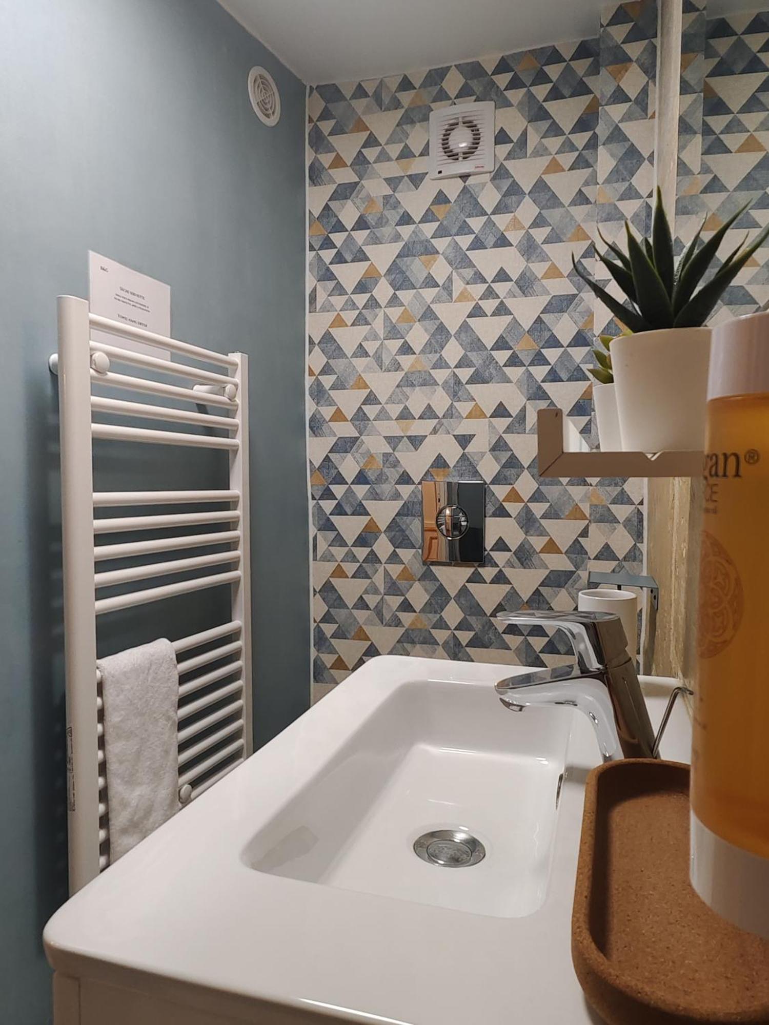 Apartamento Studio Lumineux Et Fleuri Idealement Situe Caen Exterior foto
